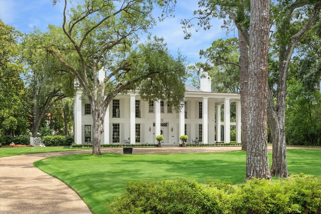 Photo of 4019 Inverness Drive