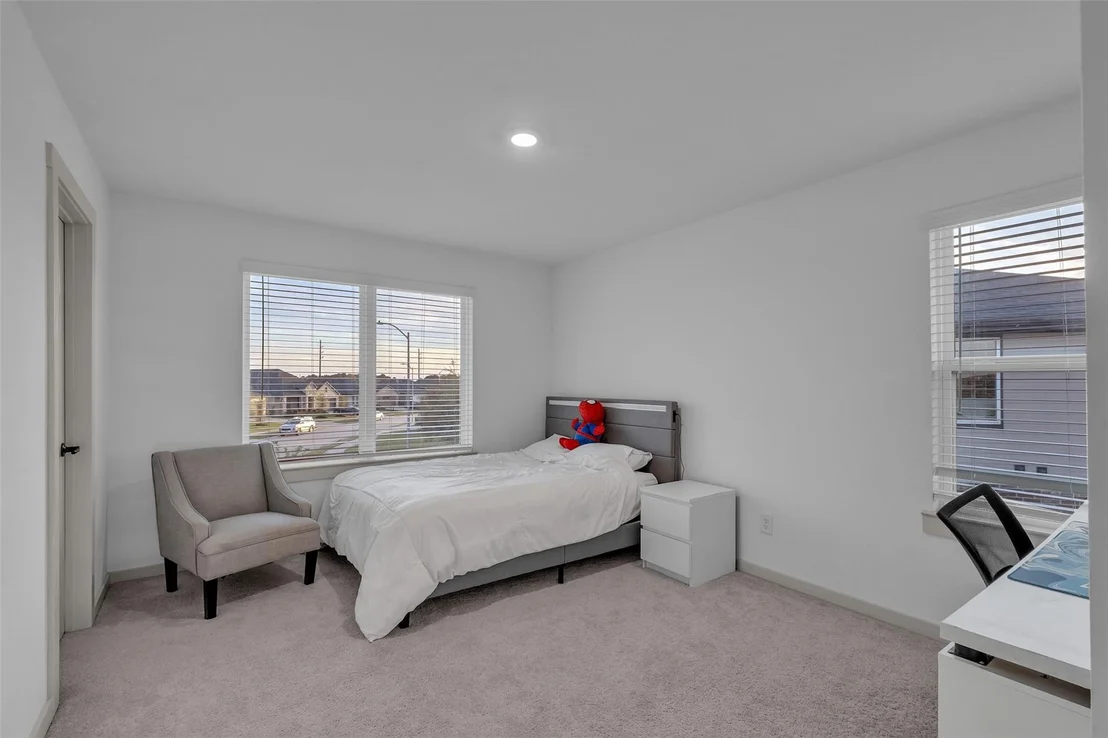 Photo of 28306 Hannahs Harbor Lane