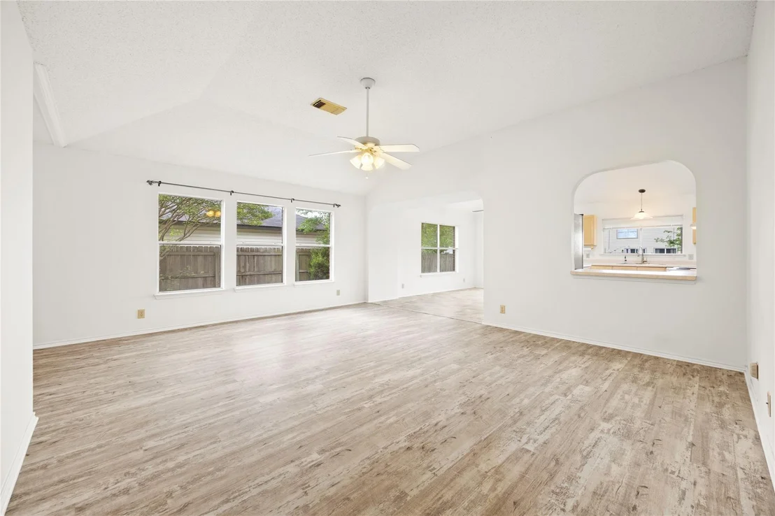 Photo of 331 Stone Point