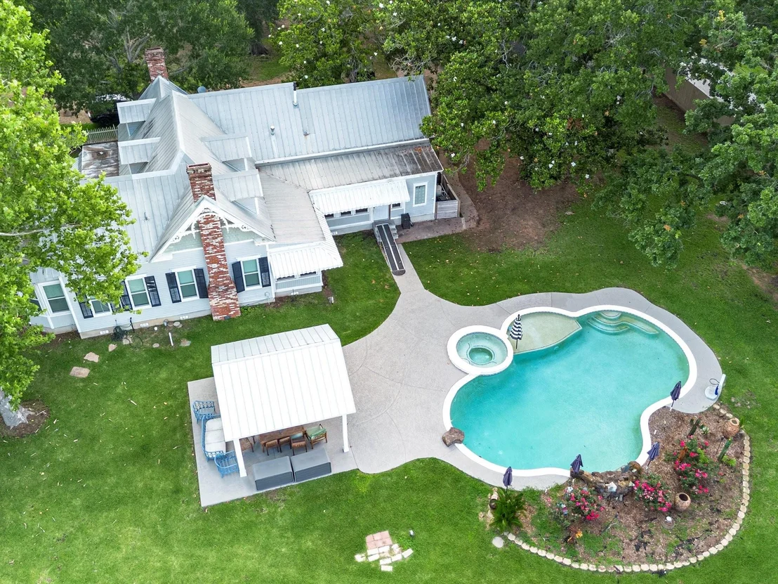 Photo of 305 Hill Street
