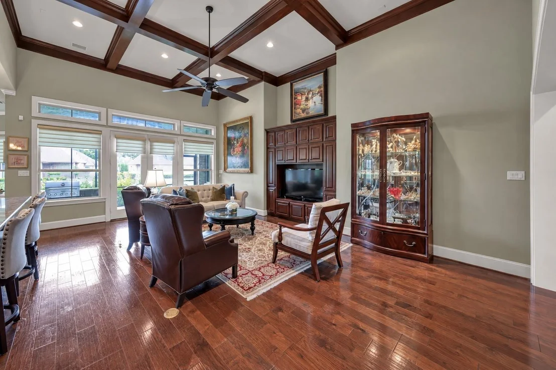 Photo of 12324 White Oak Point