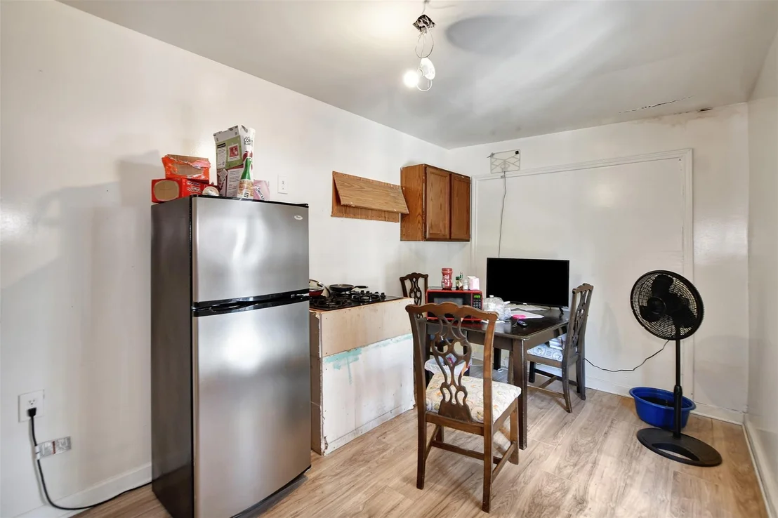 Photo of 4422 Shelton Road
