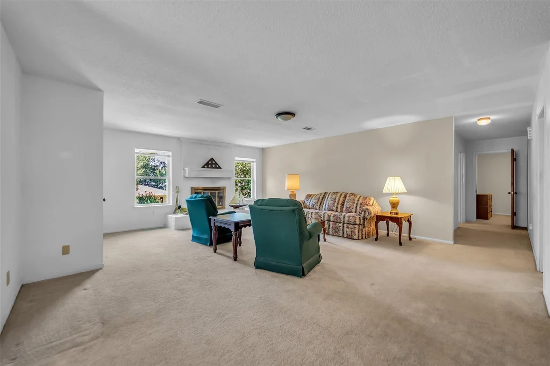 Photo of 16000 Malibu W