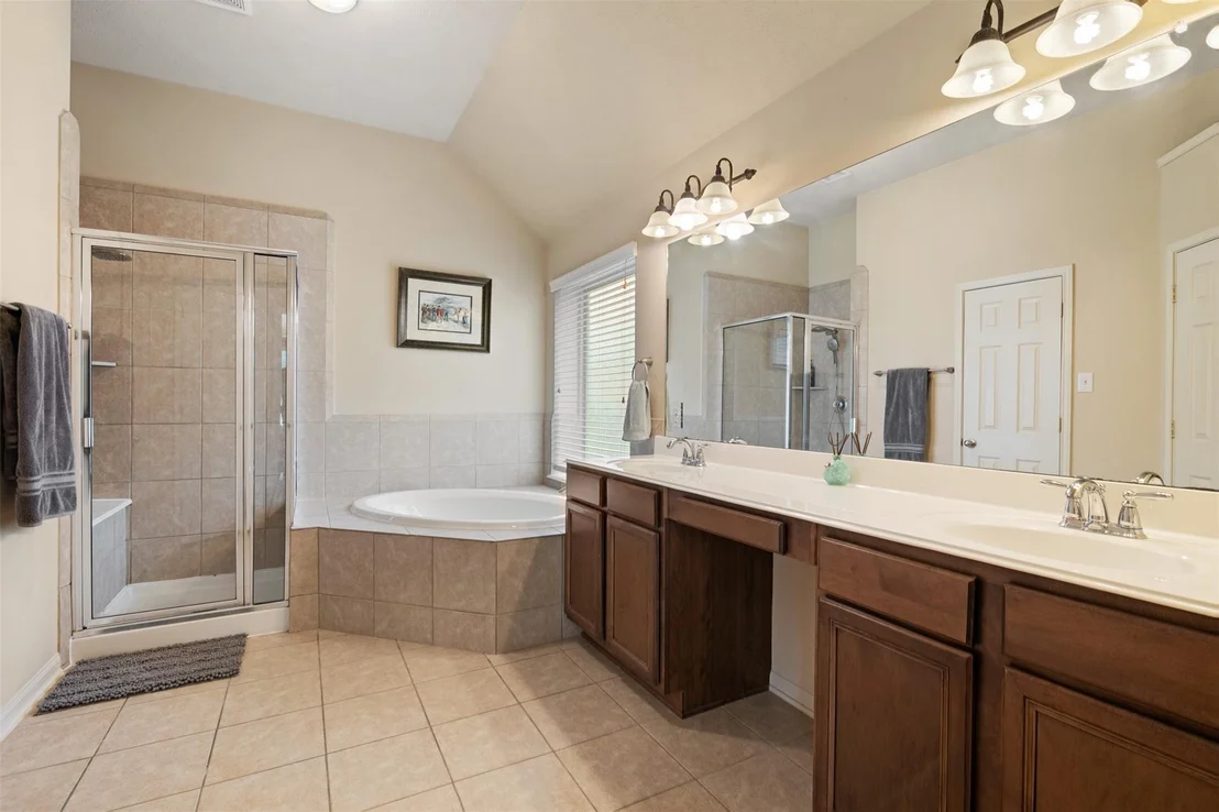 Photo of 4722 Autumn Pine Lane
