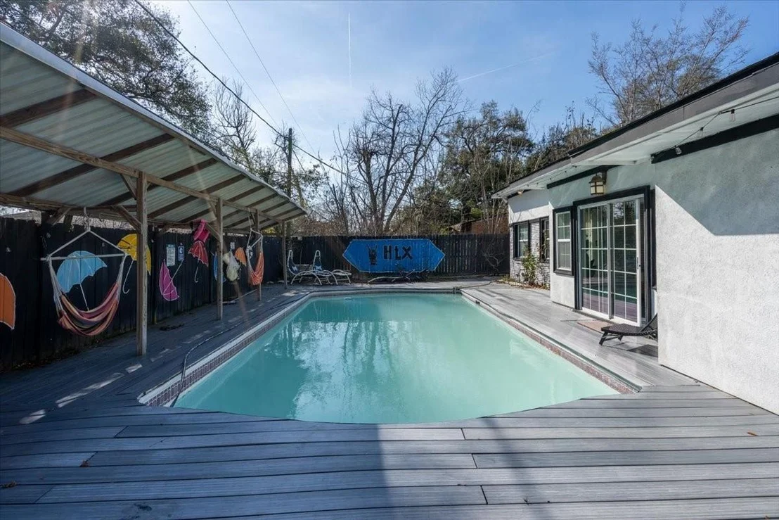 Photo of 7916 Glenview Drive