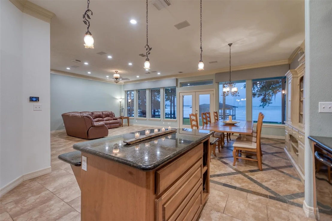Photo of 371 N Forest Cove Loop