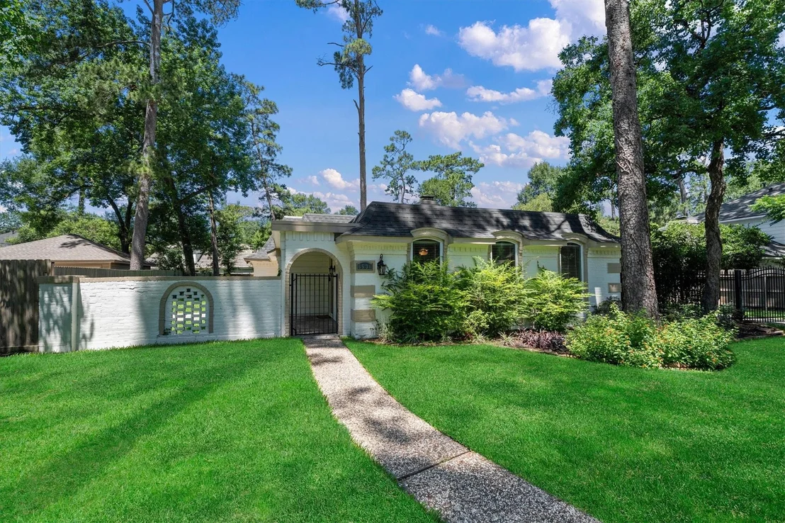Photo of 6530 Bayonne Drive