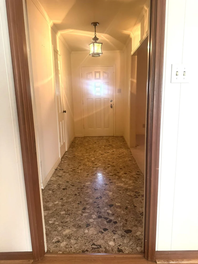 Photo of 803 Merry Lane