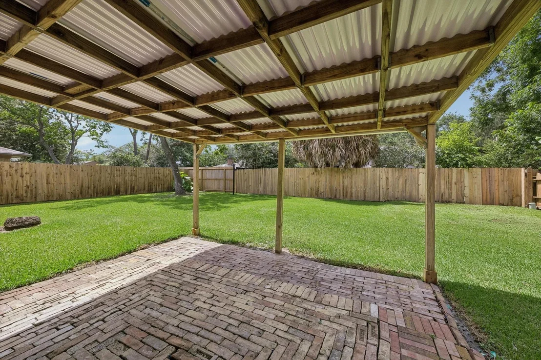 Photo of 16023 Cavendish Drive