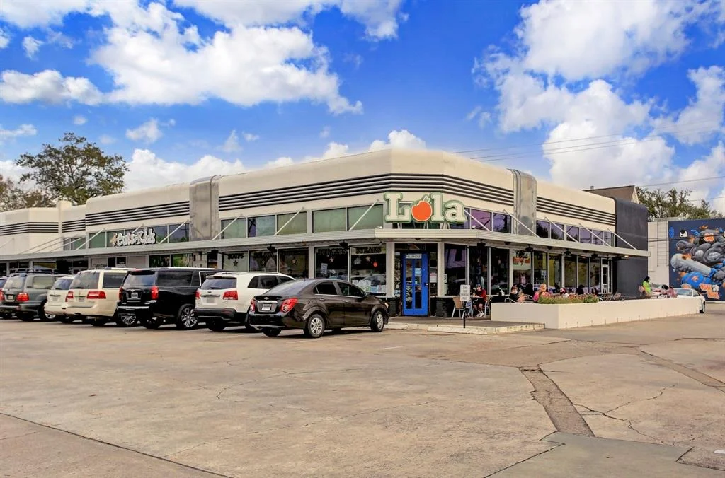 Photo of 2432 & 2434 White Oak Drive