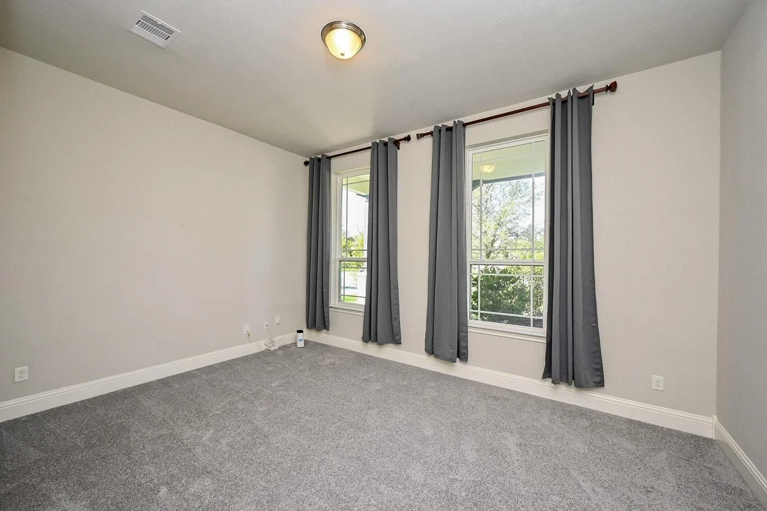 Photo of 34 Jaden Oaks Place
