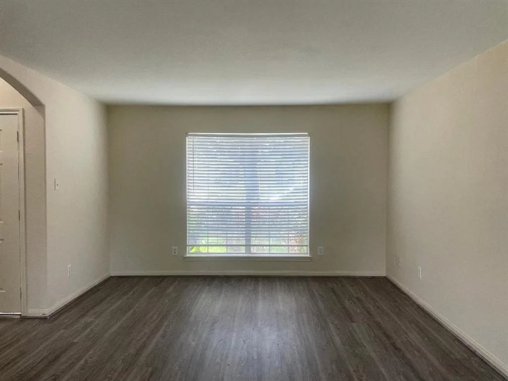 Photo of 5918 Fergis Drive
