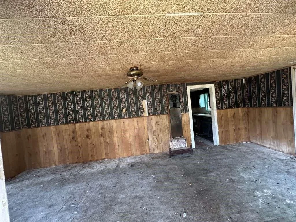Photo of 103 E 19th Street