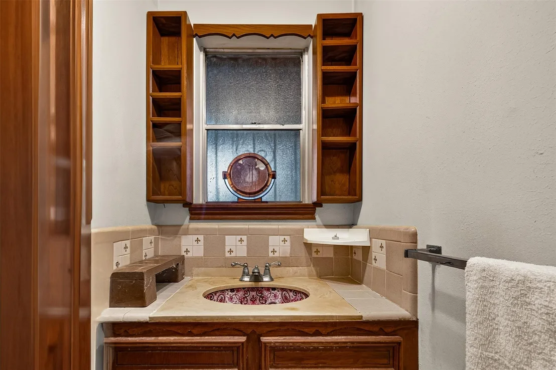 Photo of 5311 Alba Road