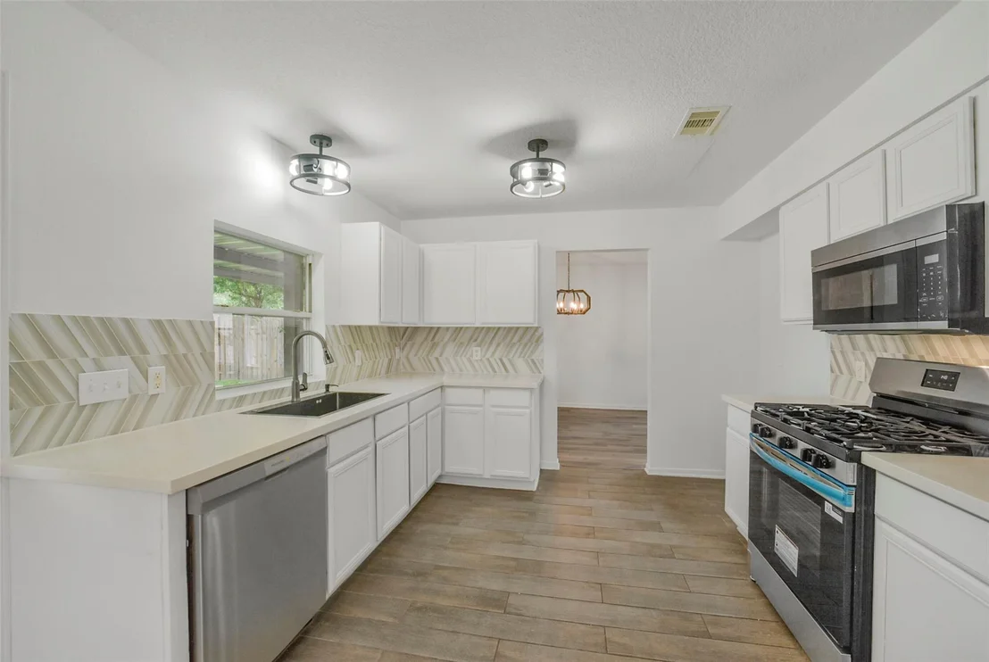 Photo of 2811 Packard Elm Street
