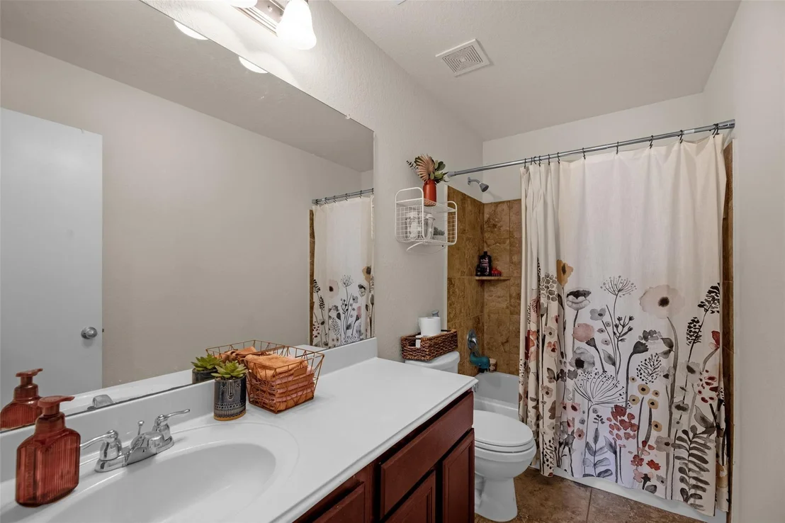Photo of 2115 Red Cedar Trail