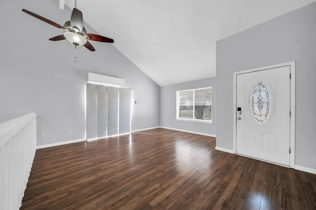 Photo of 1806 Foxlake Drive