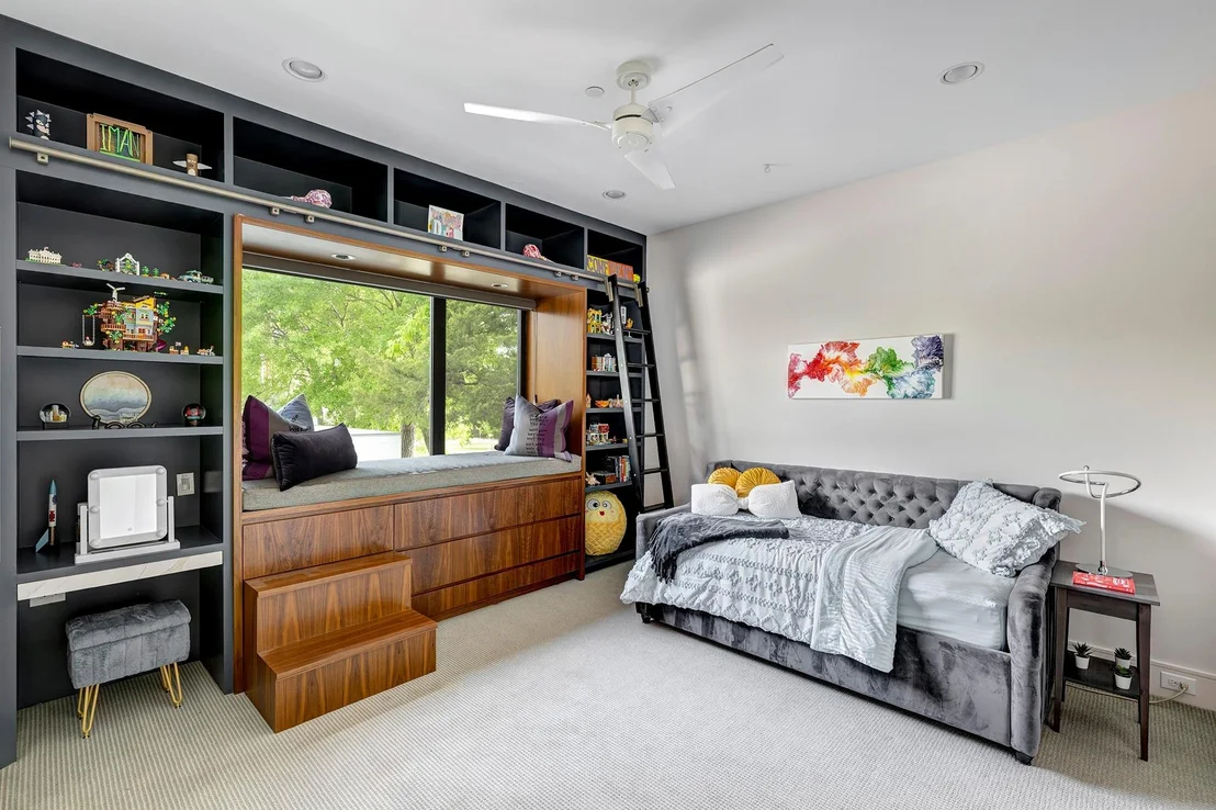 Photo of 8317 Hunters Creek Drive
