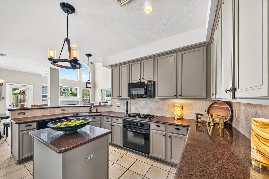 Photo of 17711 Creek Bluff Lane