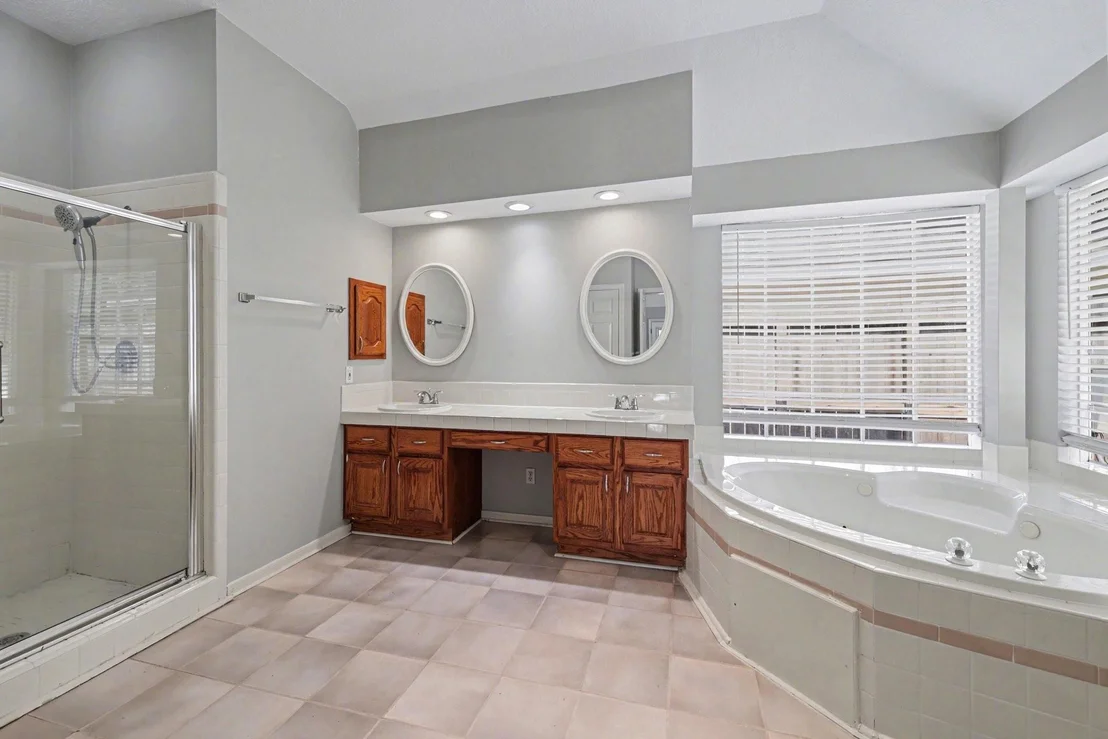 Photo of 215 Bristol Bend Circle