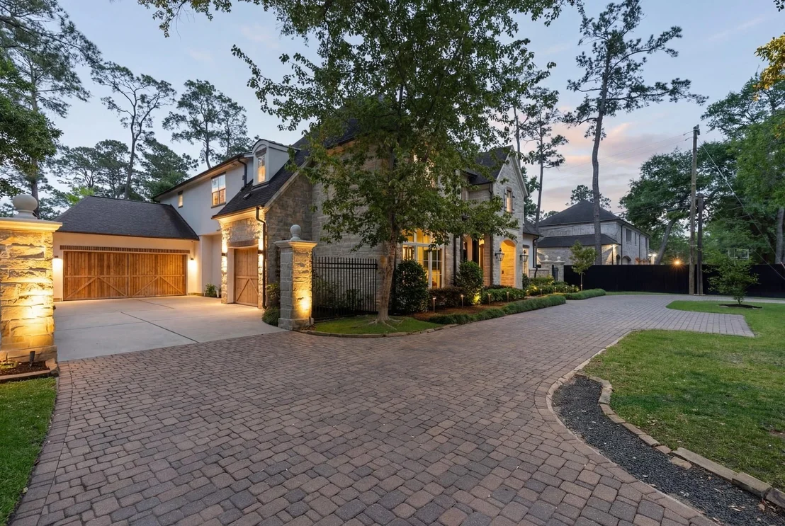 Photo of 634 Knipp Road