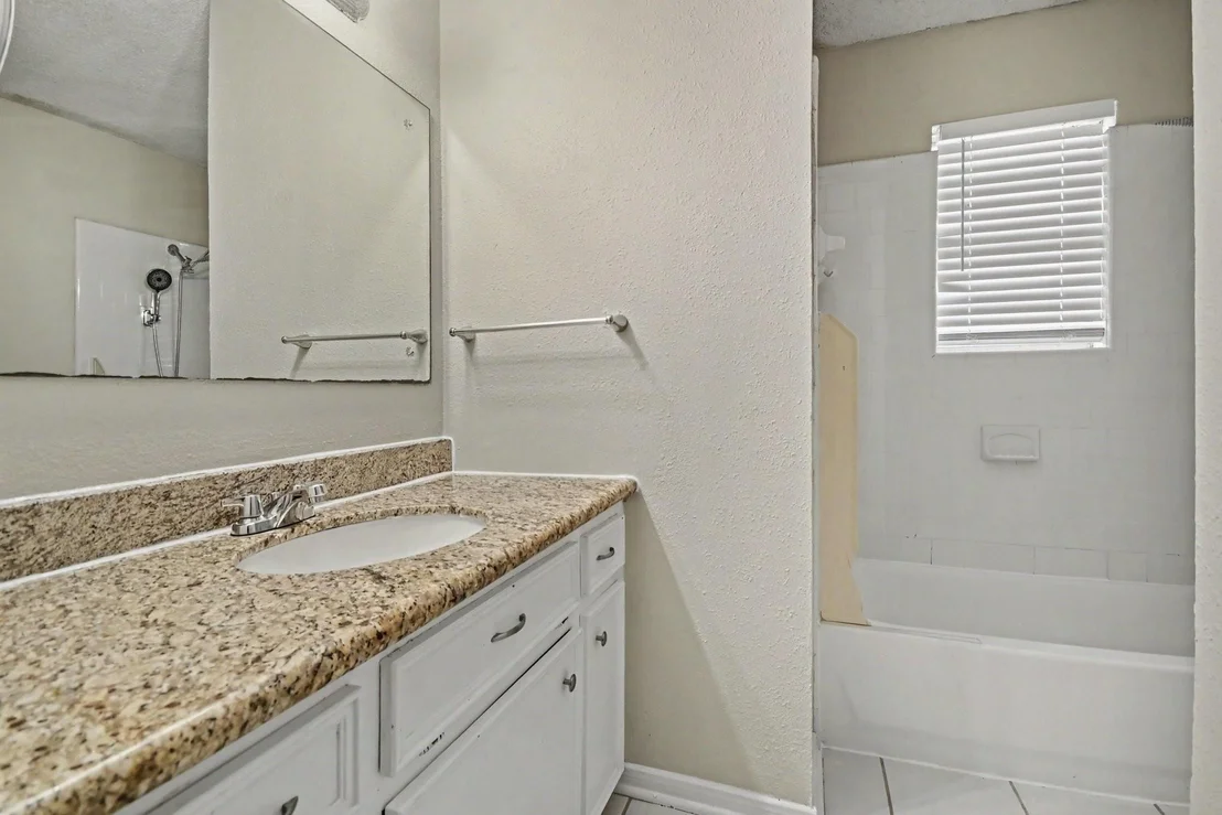 Photo of 807 Voyager Drive