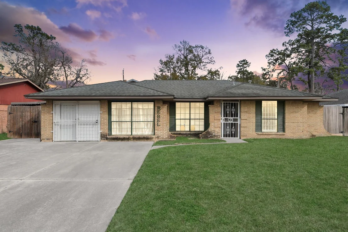 Photo of 10340 Rebel Road