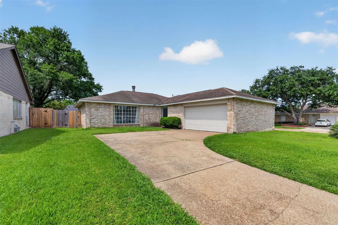 Photo of 17002 Dew Drop Lane