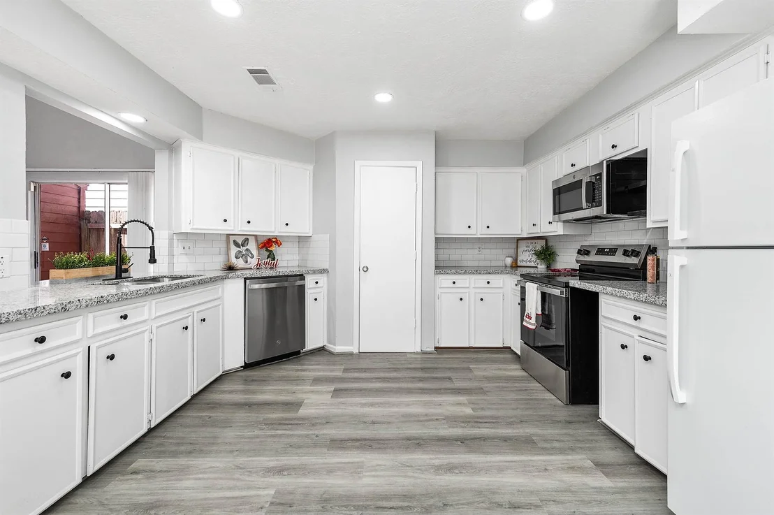 Photo of 13502 Ravensway Drive
