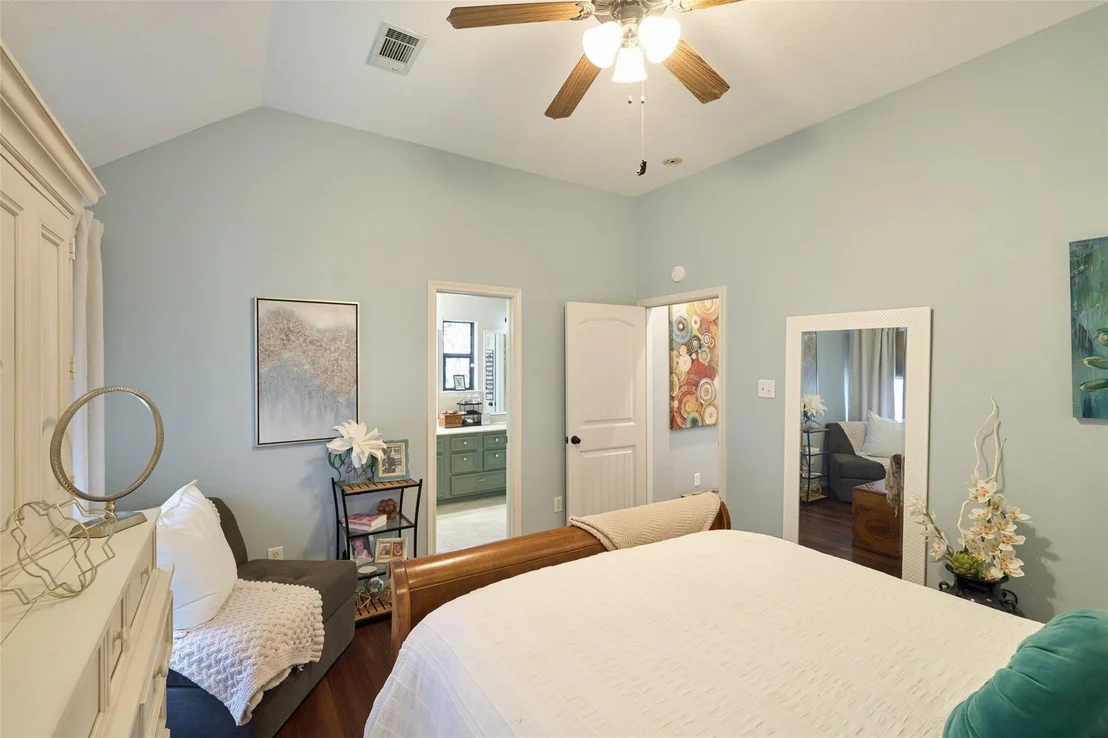 Photo of 115 Moonspinner