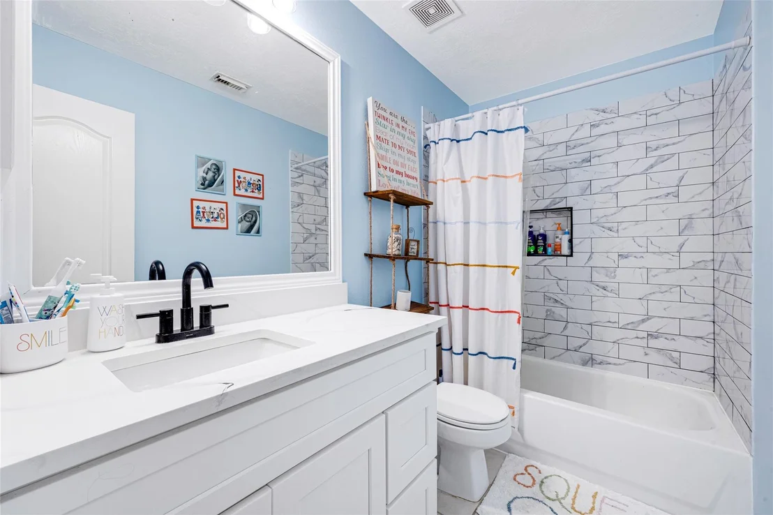 Photo of 4250 Applerock Drive