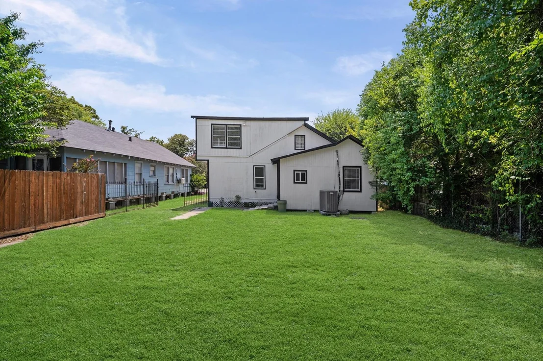 Photo of 909 King Street