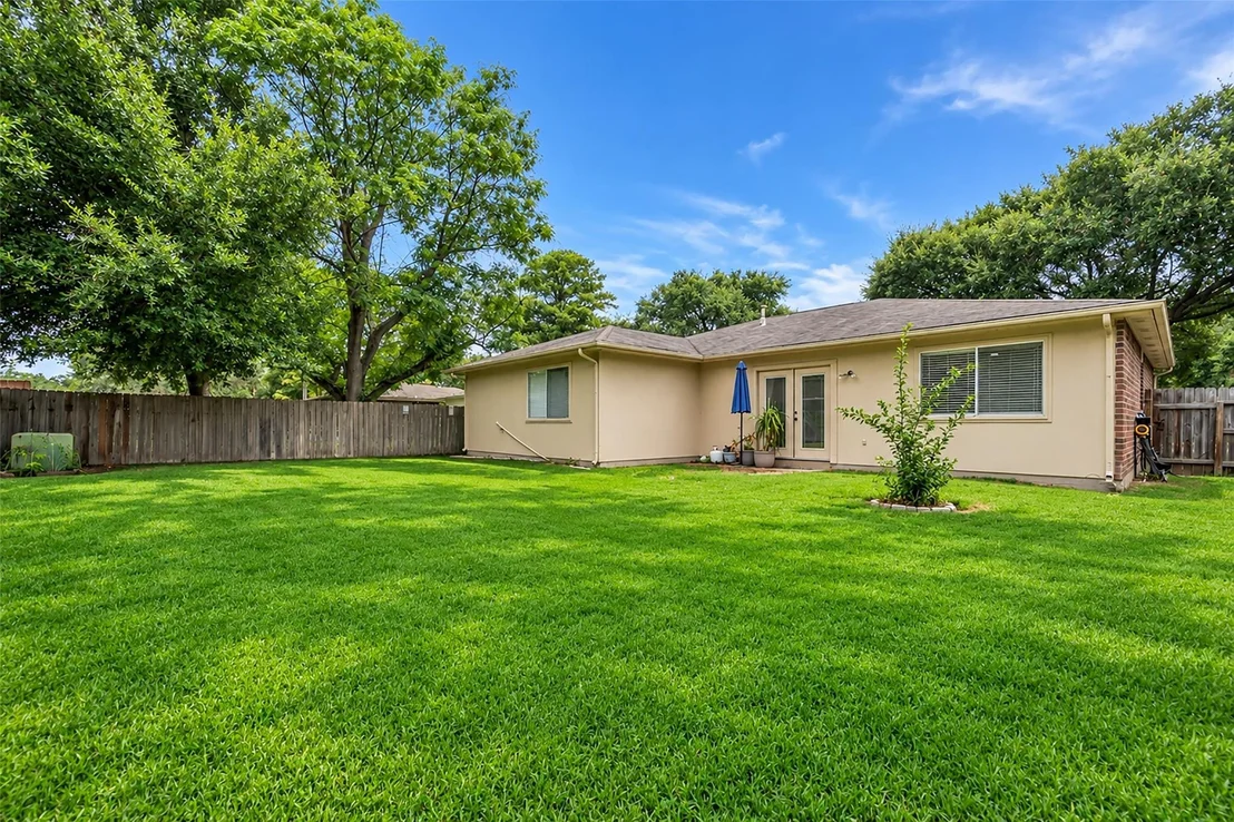 Photo of 5341 Town Park Boulevard