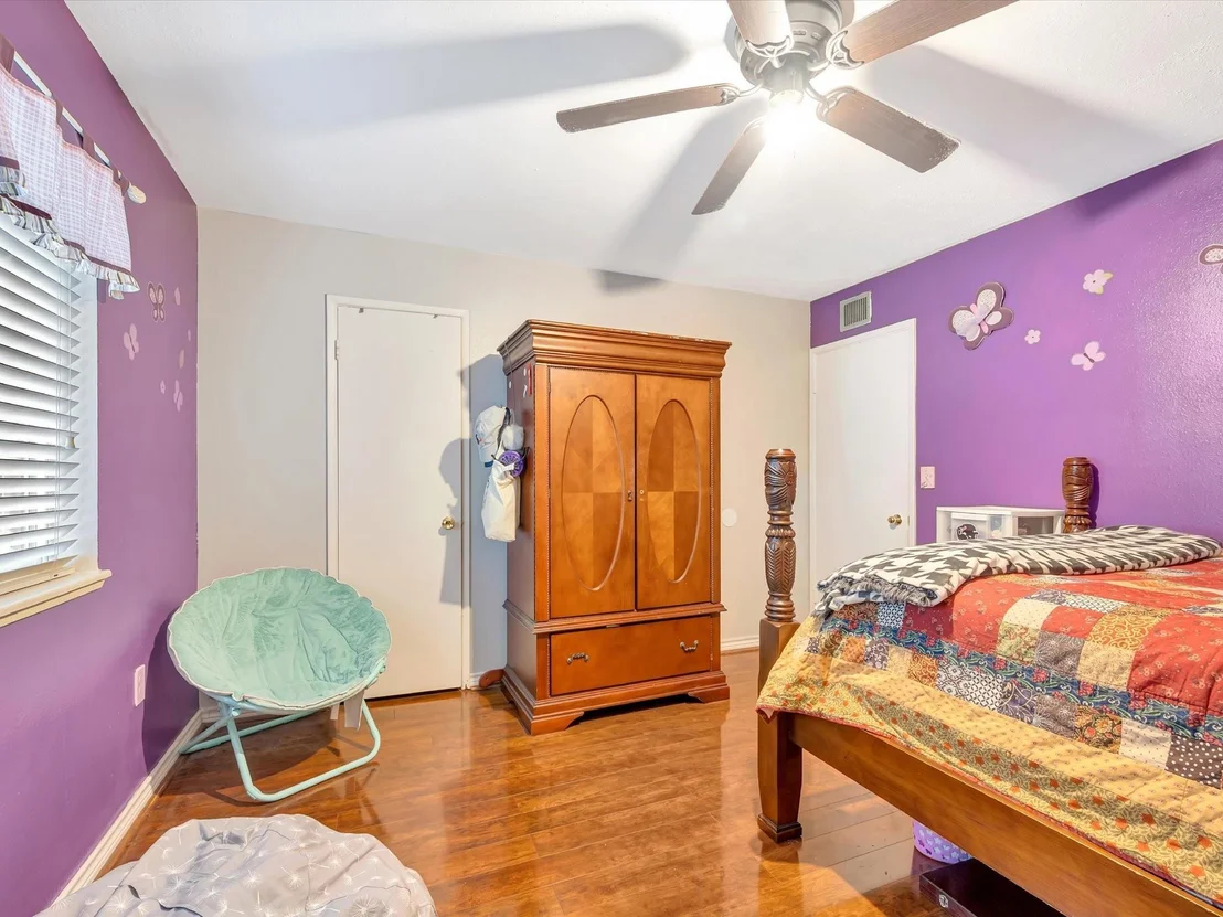 Photo of 1615 Redway Lane