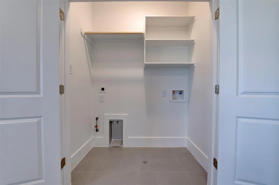 Photo of 5140 Rosslyn Road