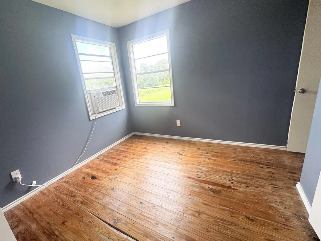 Photo of 788 Riverside Drive