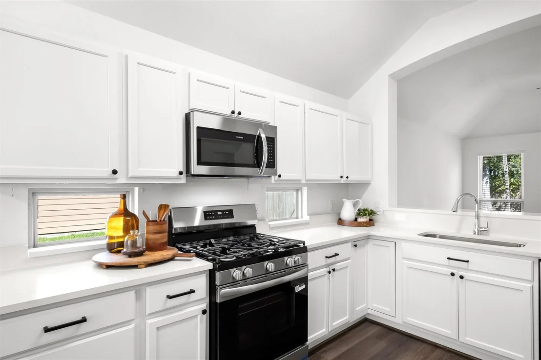Photo of 706 Heritage Drive