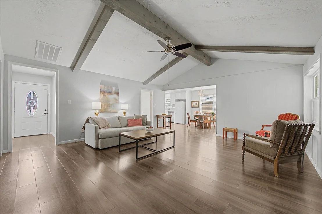 Photo of 1719 Eastvale Drive