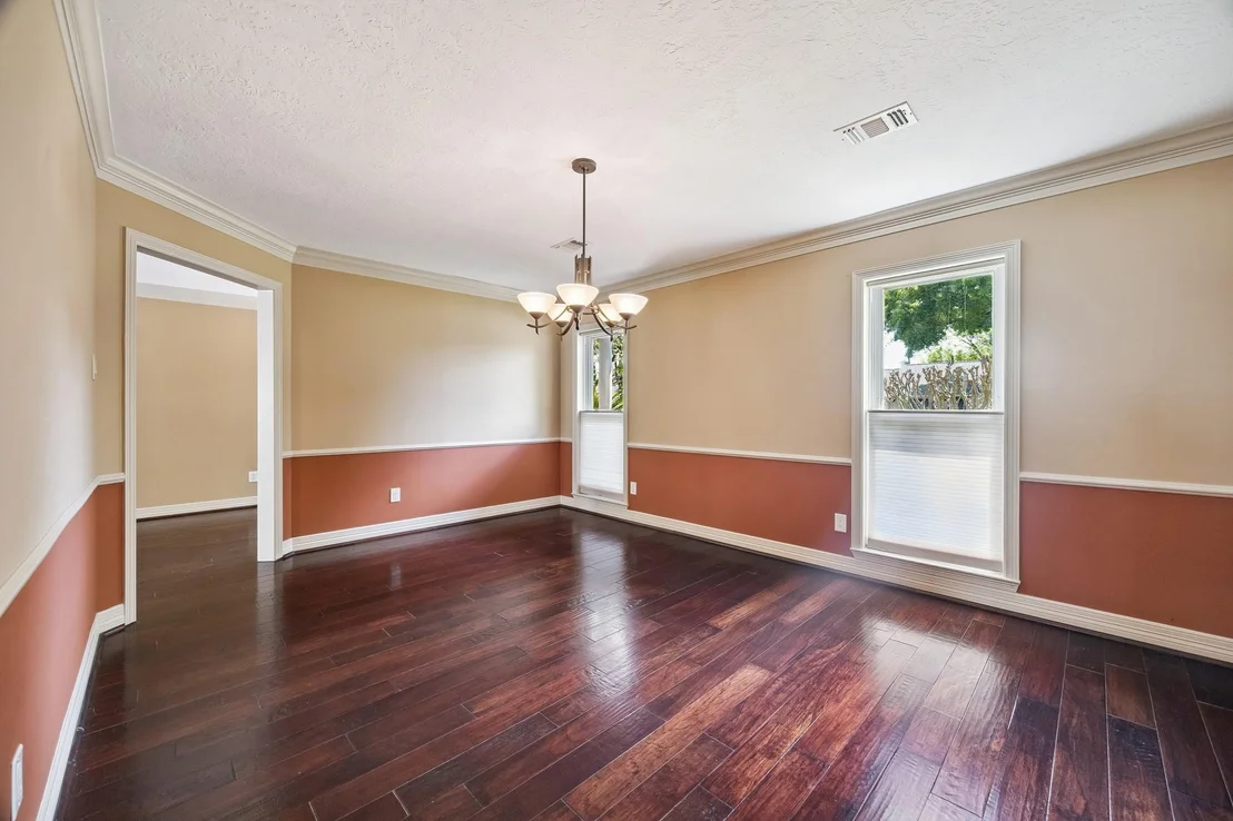 Photo of 7726 Meadowvale Drive