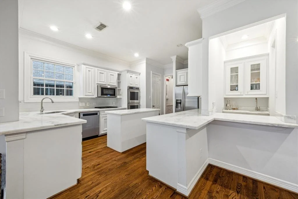 Photo of 3927 Browning Street