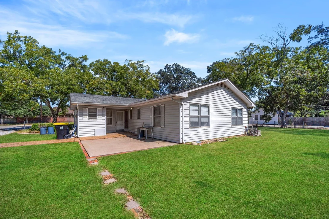 Photo of 5418 Bryan Road