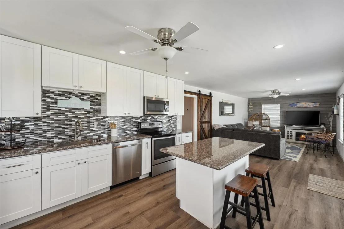 Photo of 16519 Blackbeard Road