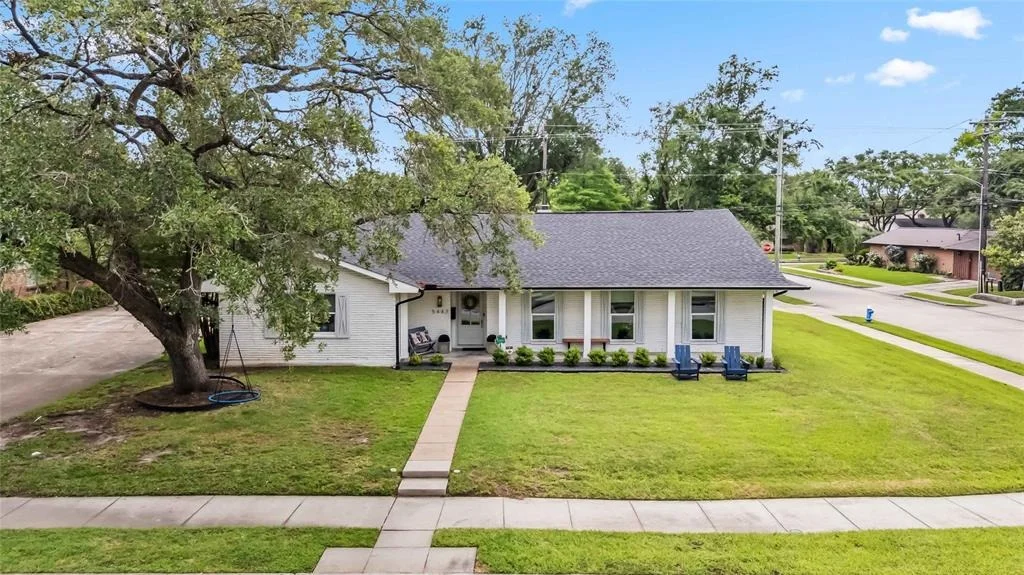 Photo of 5447 Queensloch Drive