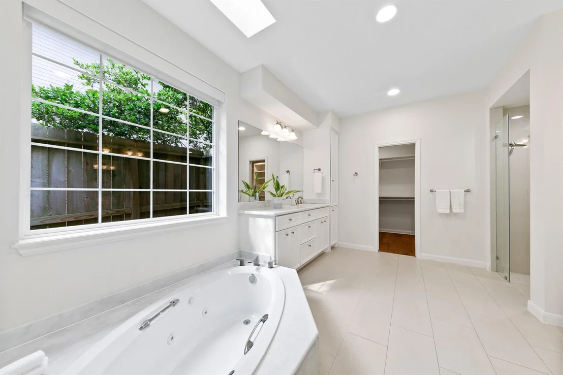 Photo of 1127 Lashbrook Drive