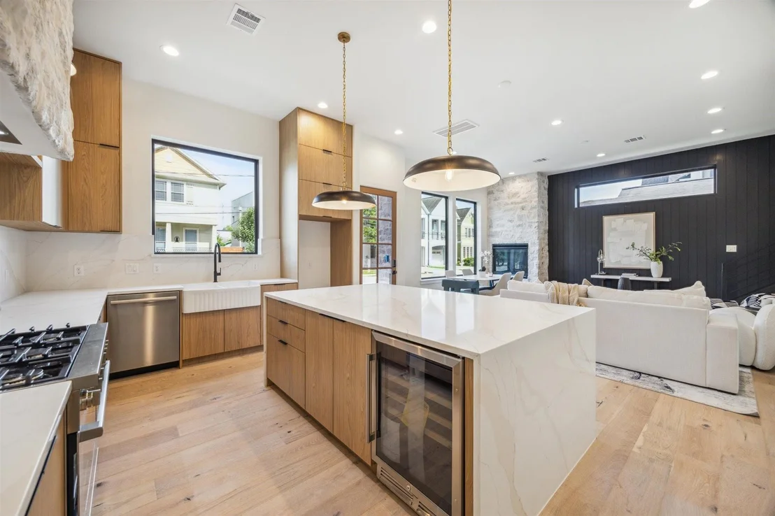 Photo of 829 Alexander Street
