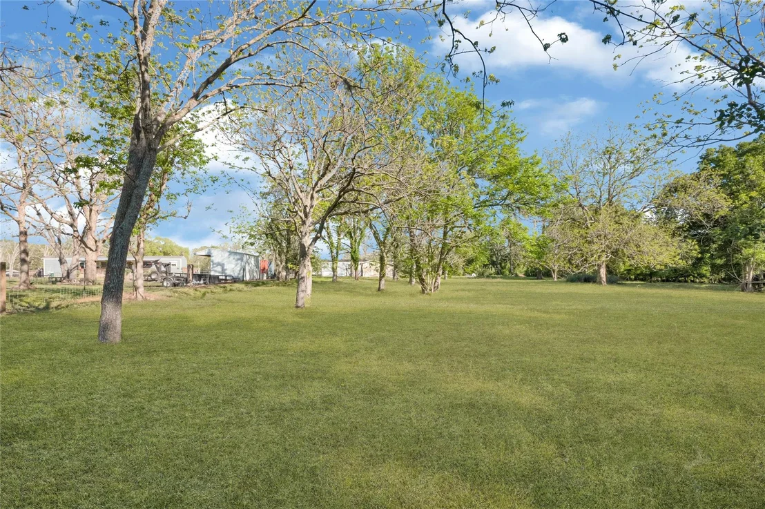 Photo of 10677 County Road 743