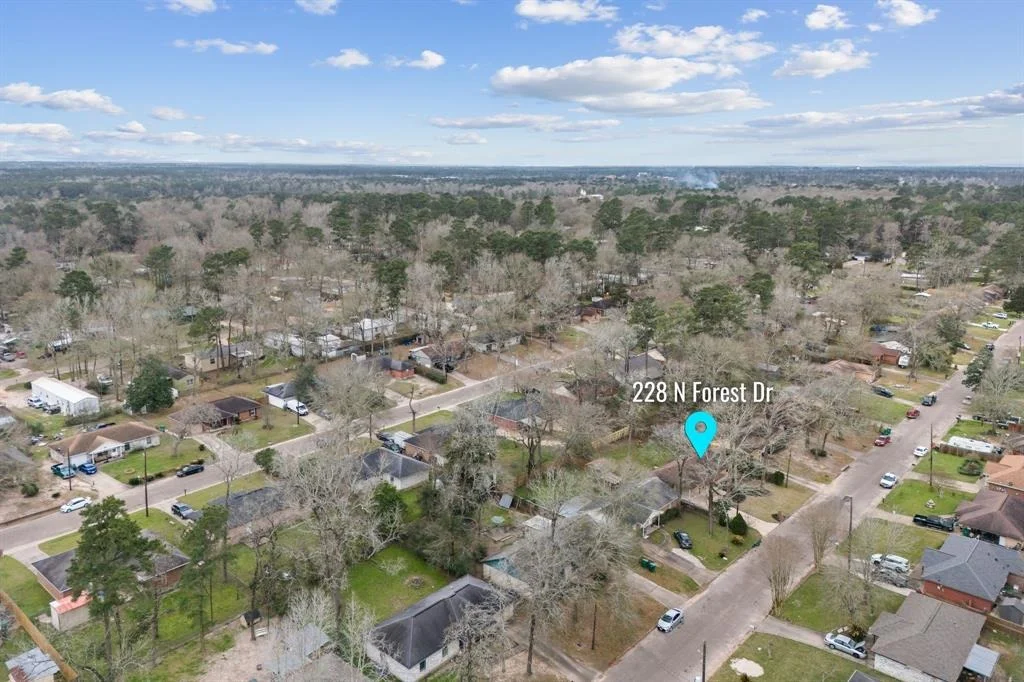 Photo of 228 N Forest Drive