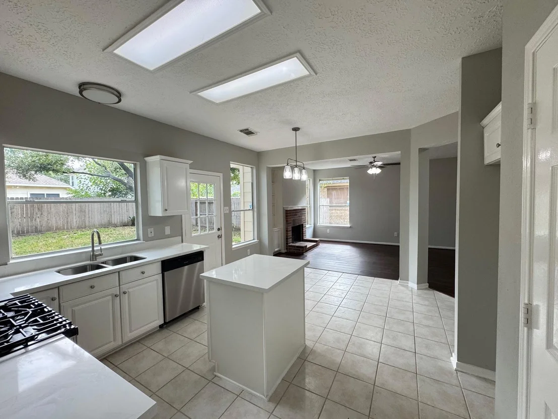 Photo of 9607 Trailing Moss Drive