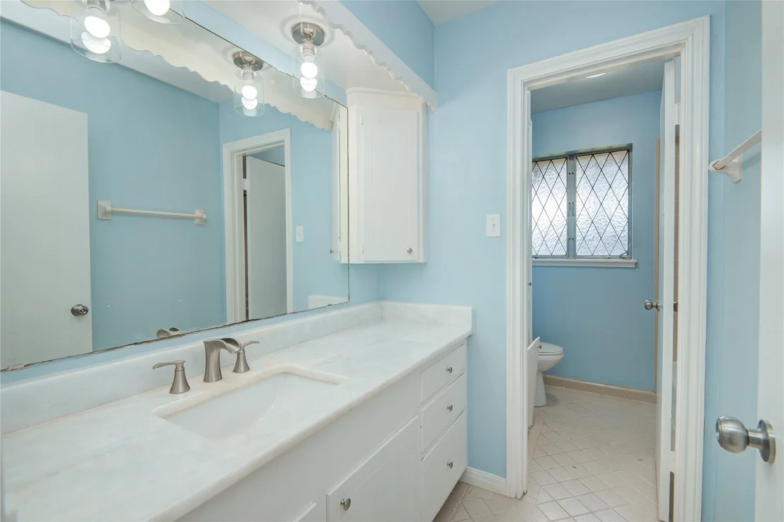 Photo of 5518 Dumfries Drive