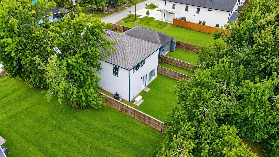 Photo of 7831 Sandy Street